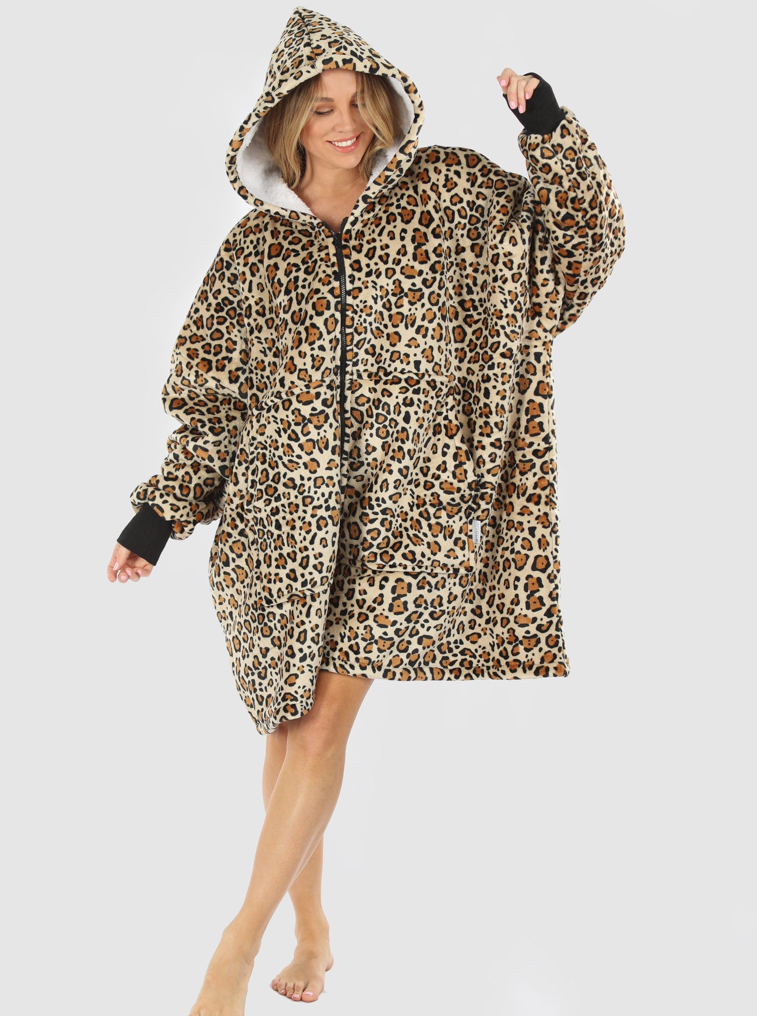 Moozie Mama Maternity Nursing Hoodie Blanket Zip-up Leopard Print